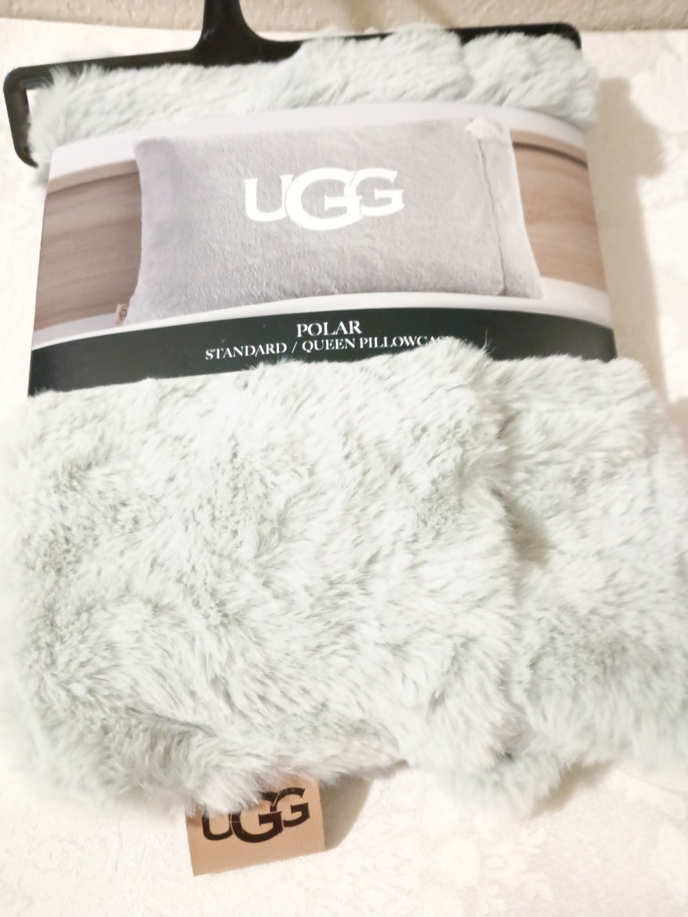 UGG Polar Faux Fur Standard Queen Pillowcase in Pale Gray NWT